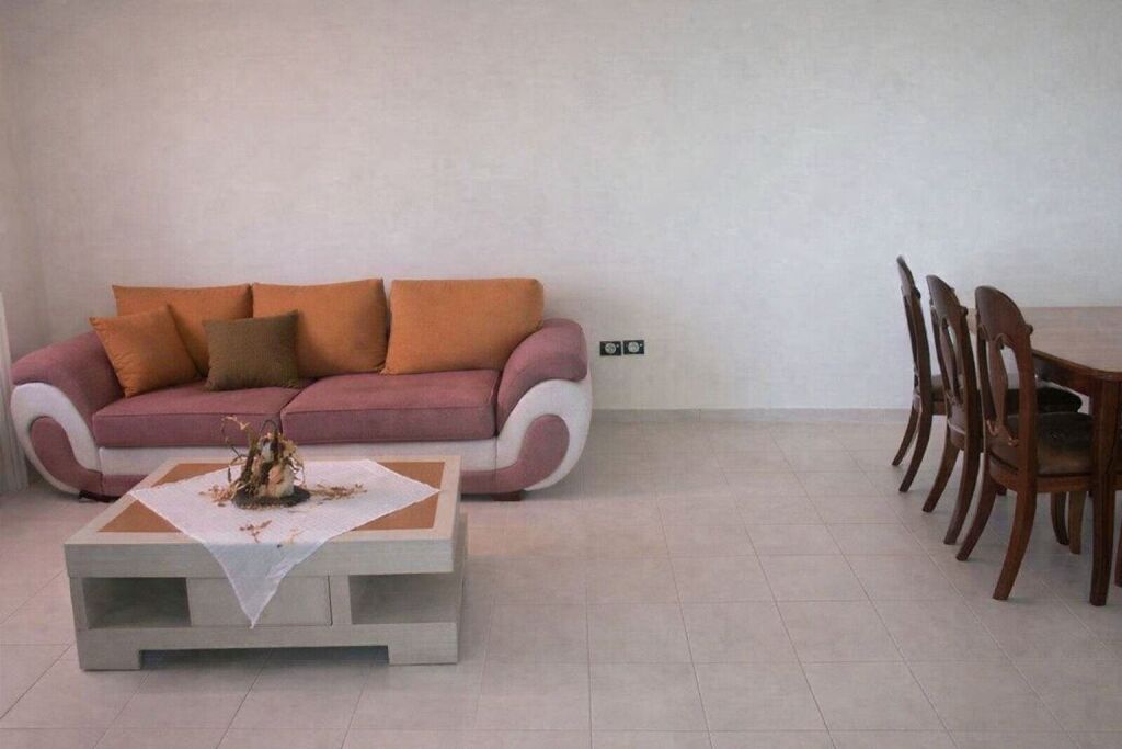 Villa su due piani in vendita vicino alla scuola Bajram Curri Tirana (ID 4141002)