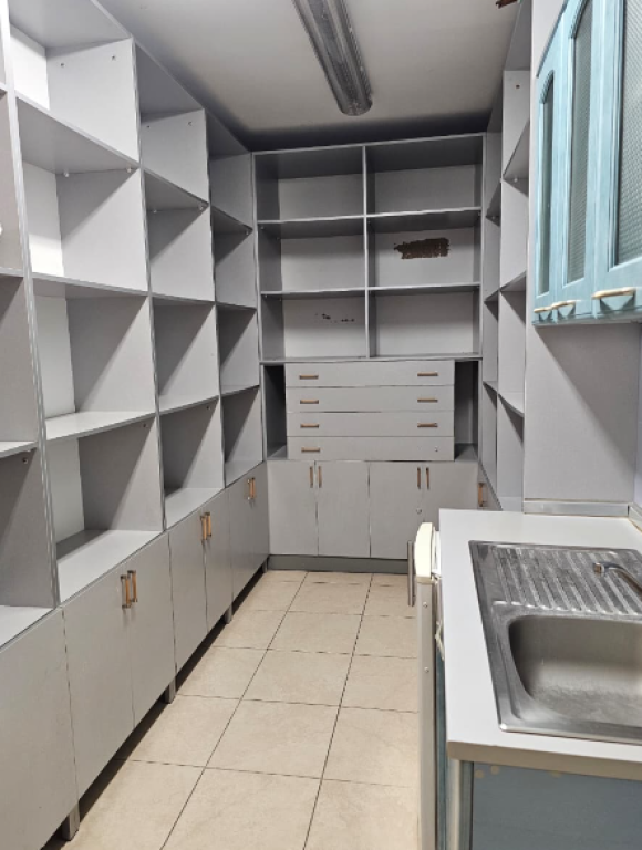 Jepet me Qira Ambient Zyre – Rruga e Kavajës