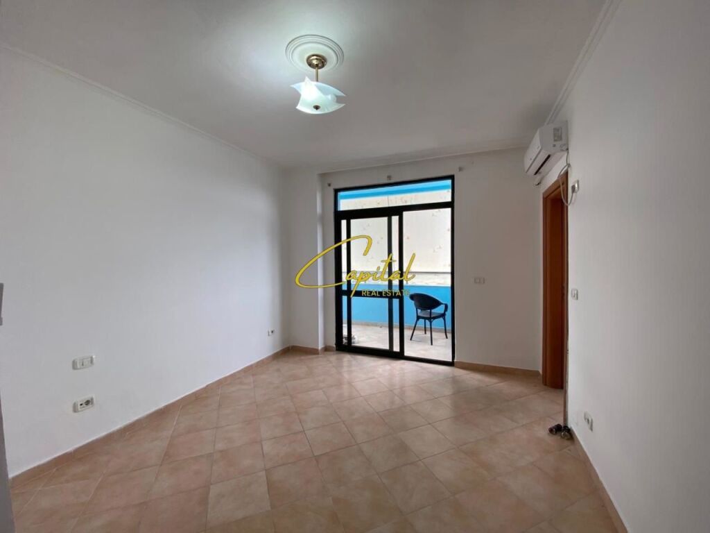 UFFICIO IN AFFITTO 143 M2 BLV JEAN D'ARC 1.500 EURO