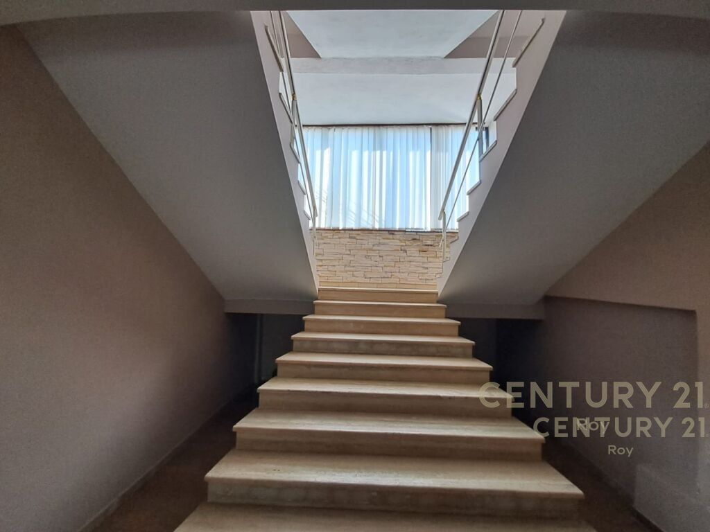 HOTEL FOR SALE WITH 31 ROOMS IN GOLEM!!!