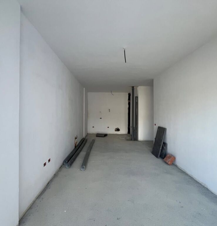 SHITET APARTAMENT 2+1+2 – KOMUNA E PARISIT | PRANË KIKA 2