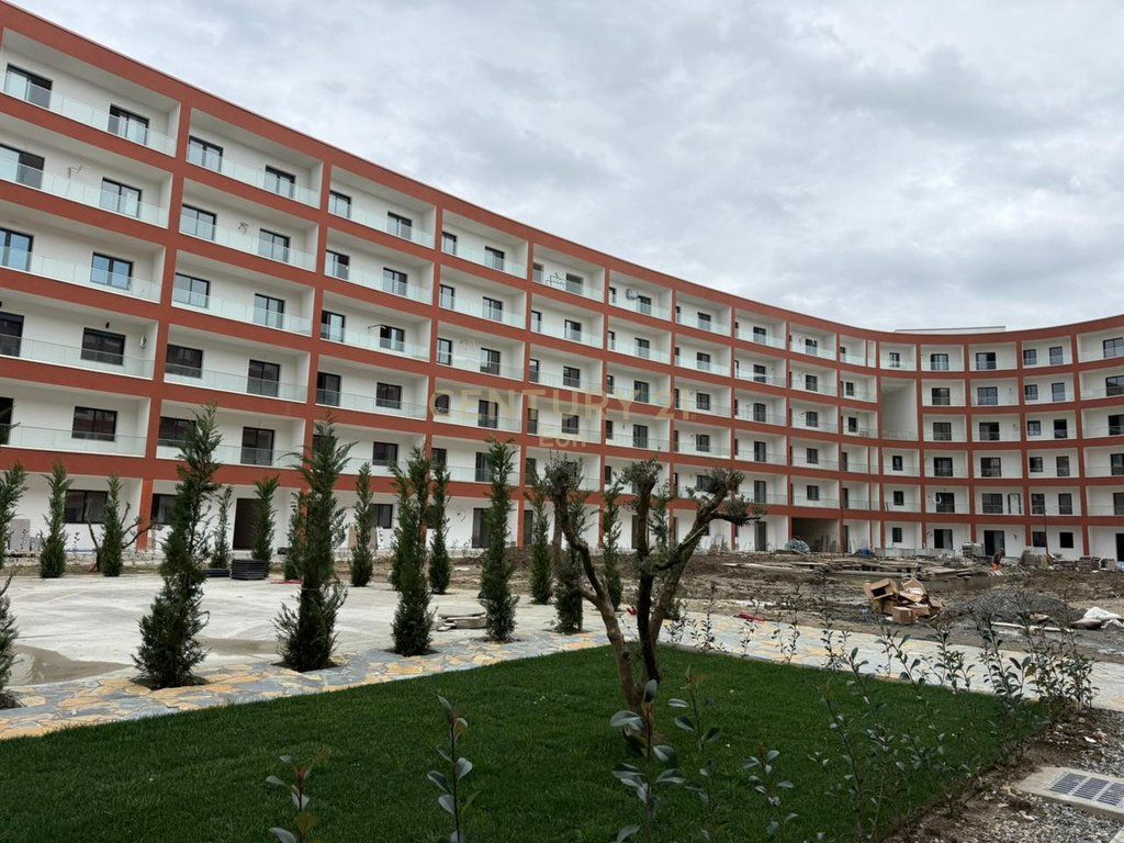 Apartment 2+1 in the EON Residence – Golem !!! ONLY 900€/m² (FINISHED APARTMENT) 108,810 € Total Area  121m2