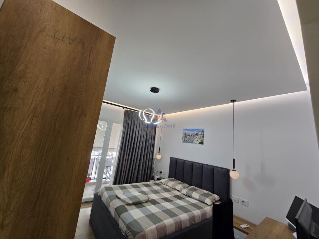 VENDESI APPARTAMENTO 2+1+ BALCONE "ALIDEMI, VICINO AL MERCATO ELETTRICO" 27.500.000 LEKE