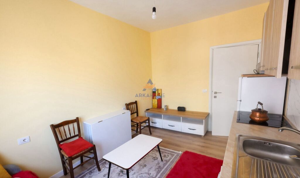 FOR RENT 2 APARTMENTS 3+1 "FRESKU, MOTEL GAXHERRI" 45,000 LEKE