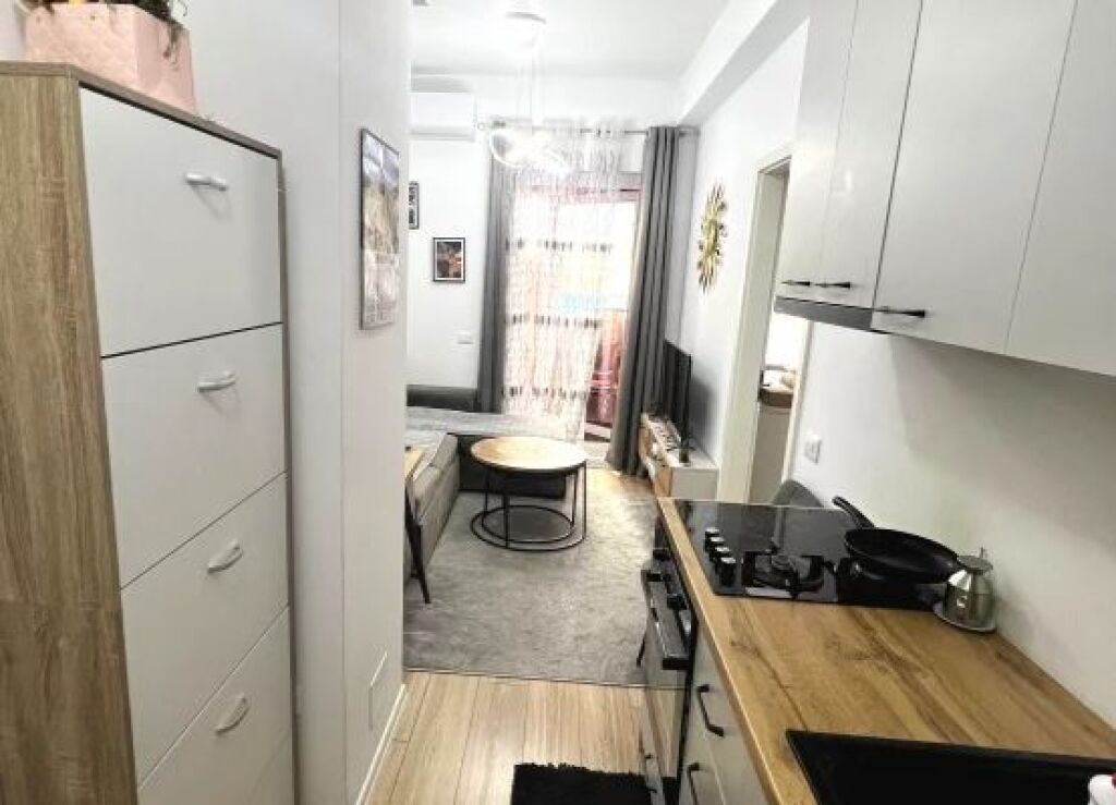 In Affitto: *1+1*📍*Ali Dem (Mangalem 21)* - 6° Piano - *38.000 Lek/Mese* || Sup. 60m