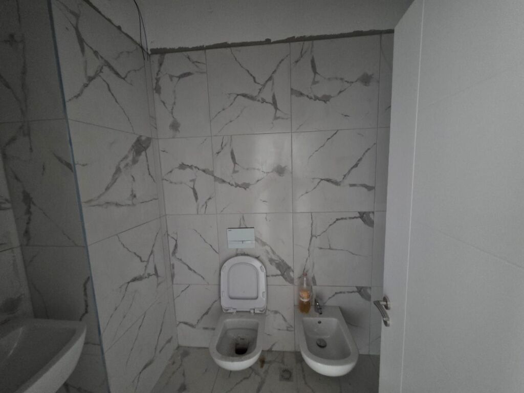 5 Maji Jepet Apartament 2+1+2 Me Qera Per Zyra Ose Banim Bosh