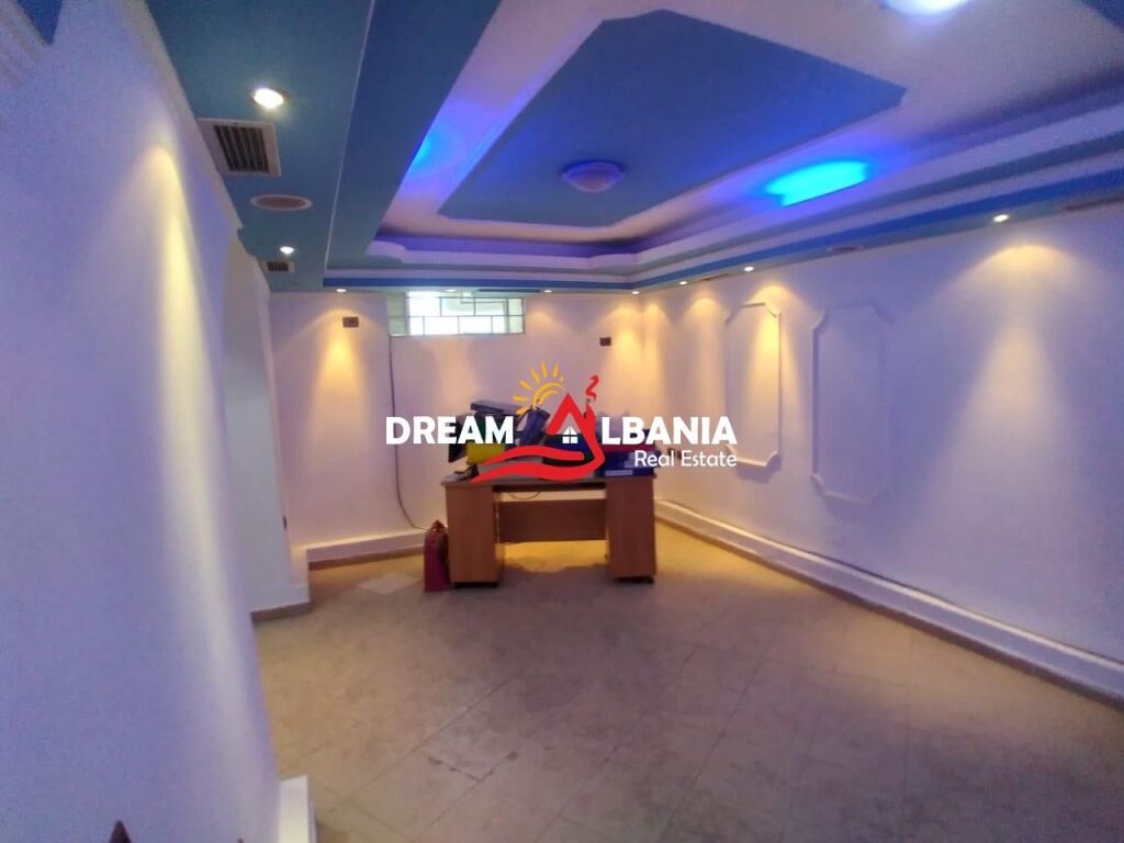 Shop for sale on Durres Street, near Hotel Colosseo, Tirana (ID 4171223)