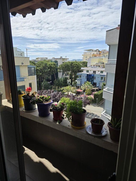 Apartament 1+1 tek Shkëmbi i Kavajës, Durrës !