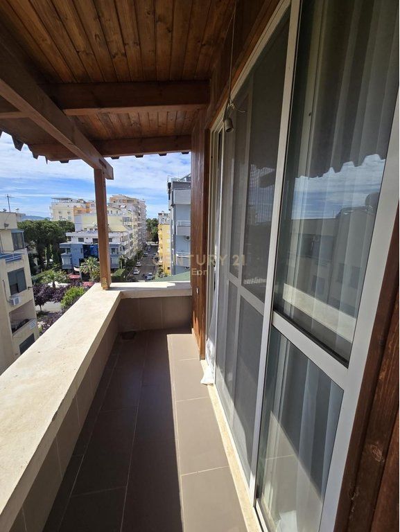 Apartament 1+1 tek Shkëmbi i Kavajës, Durrës !