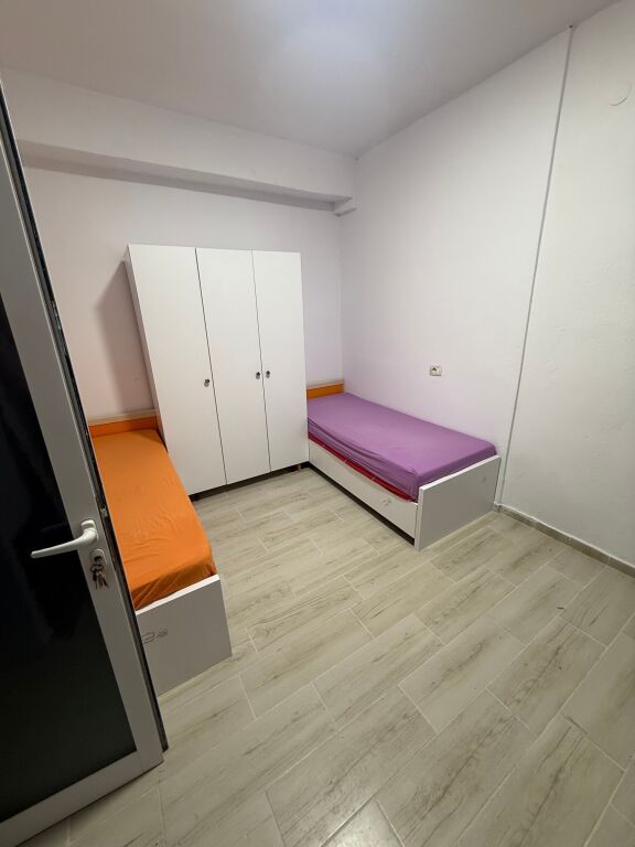 Studio apartment for rent Laprake near the football field 28,000 lek