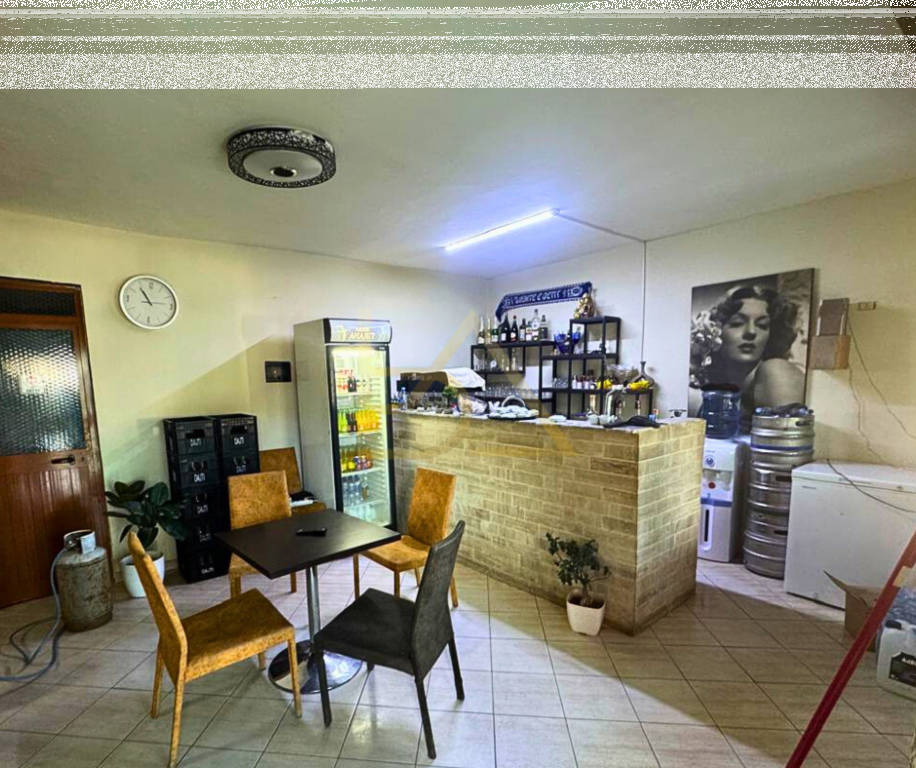 Shitet Biznes – Bar Kafe, Durrës