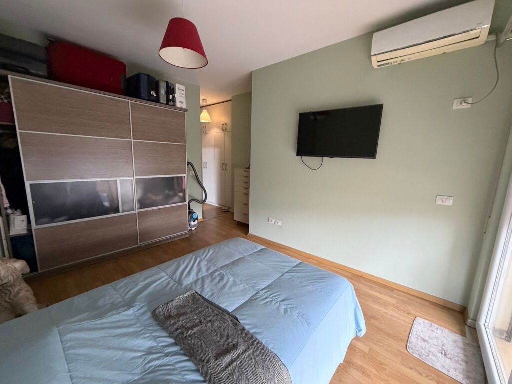 Shitet Apartament te Liqeni Thatë