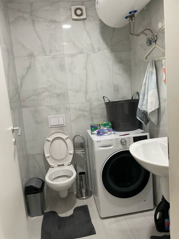 Apartament 2+1 per shitje, Fiori di Bosko
