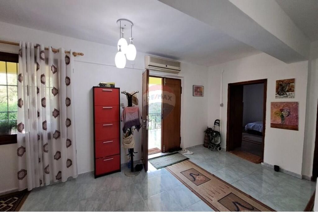 🏡 PRIVATE HOUSE FOR SALE – KARBASH, VLORË