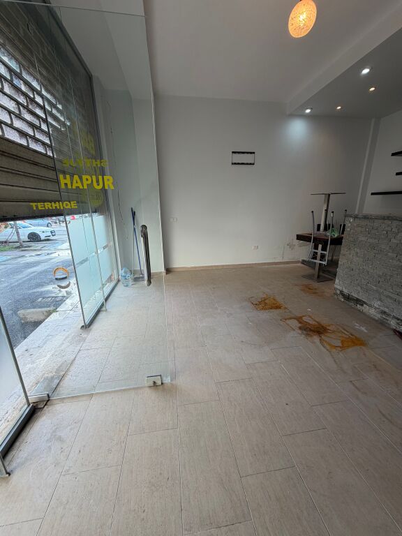 Negozio in affitto spiaggia Durazzo