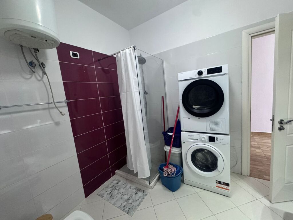 Jepet me Qira Kati 2-të i Vilës Private 3+1 &amp; Parkim | Sauk