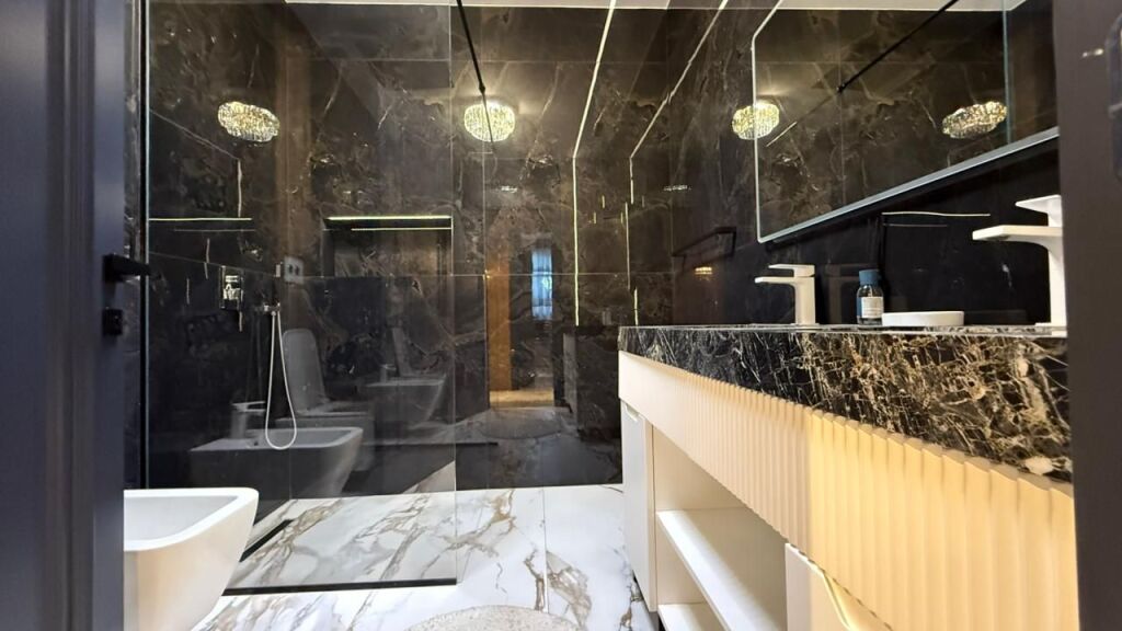 Super Apartament Luksoz 3+1 me Qira – Zonë Rezidenciale pranë TEG