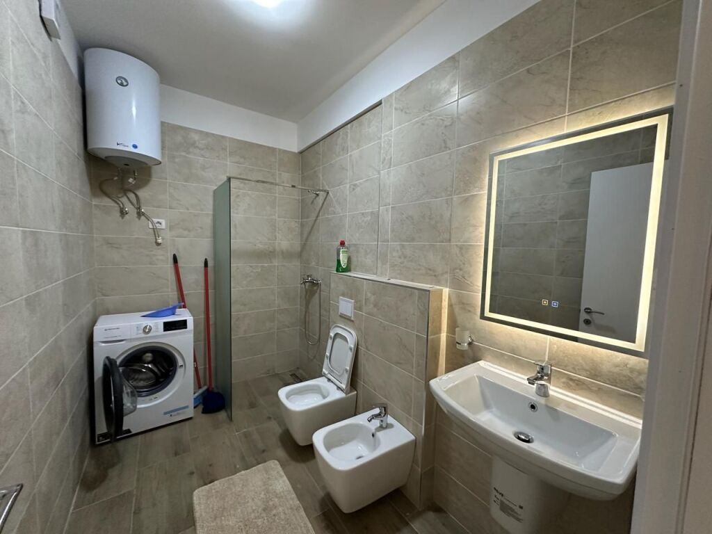 Jepet me qira apartament 2+1 te Kompleksi FZ