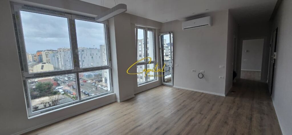 OFFICE FOR RENT 60 M2 PARIS COMMUNE 700 EURO