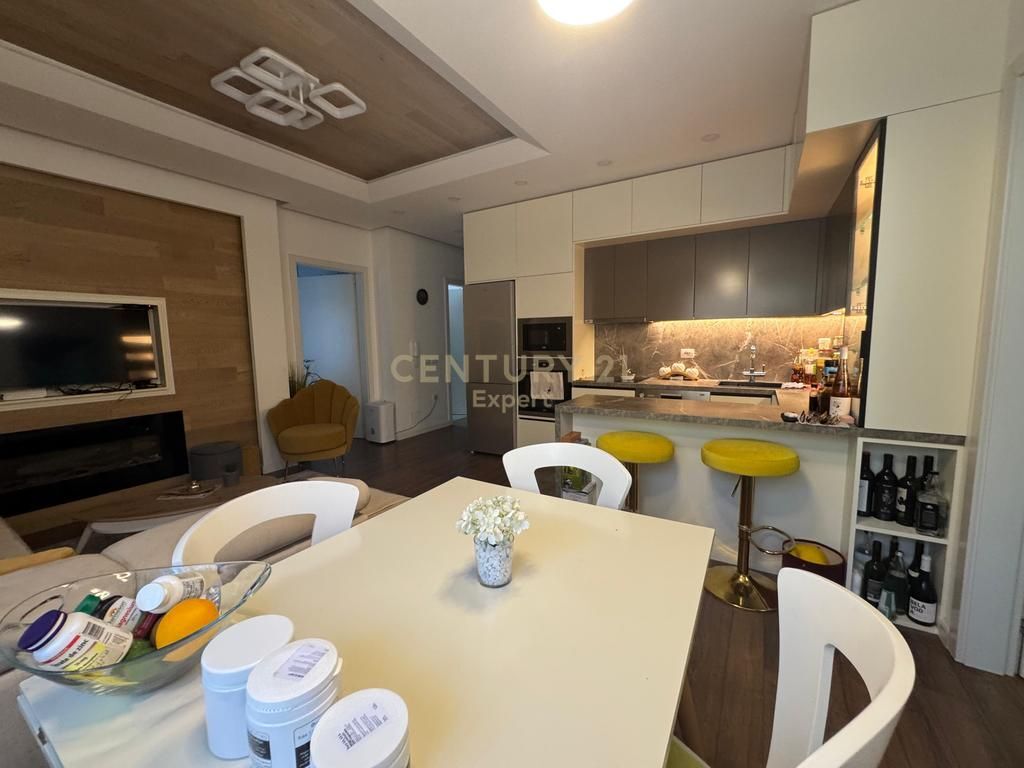 SHESIM APARTAMENT 2+1+2 TE LIQENI I THATE