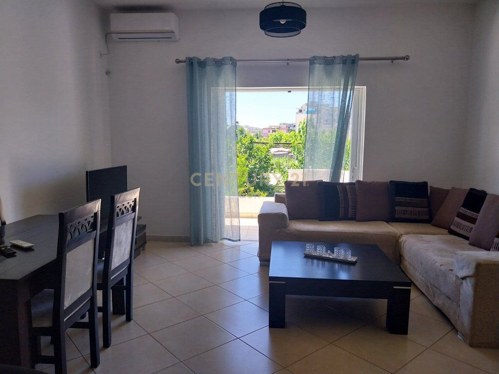 2nd floor of a villa for rent with parking space in Shkozë, Durrës !!!