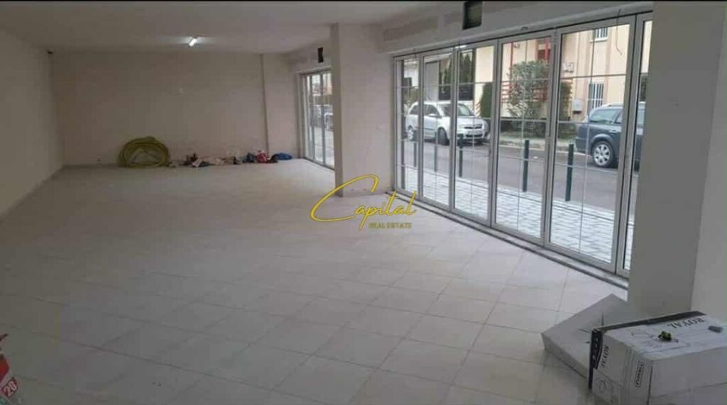 LOCALE COMMERCIALE IN VENDITA 100 M2 LAGO ASCIUTTO 210.000 EURO