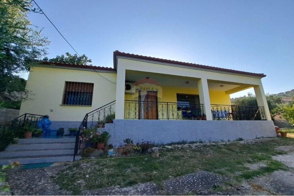 🏡 PRIVATE HOUSE FOR SALE – KARBASH, VLORË