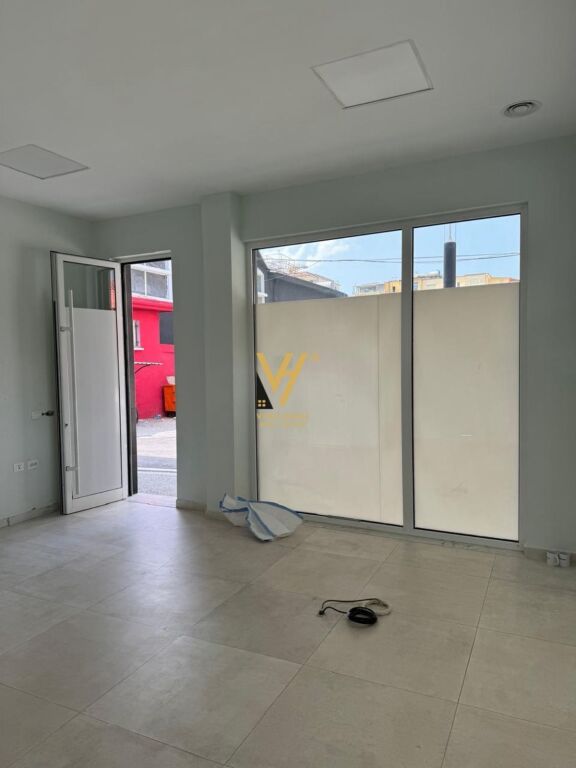 SHOP 33 M2 FOR RENT AT KOMUNA E PARISIT 50,000 LEKE