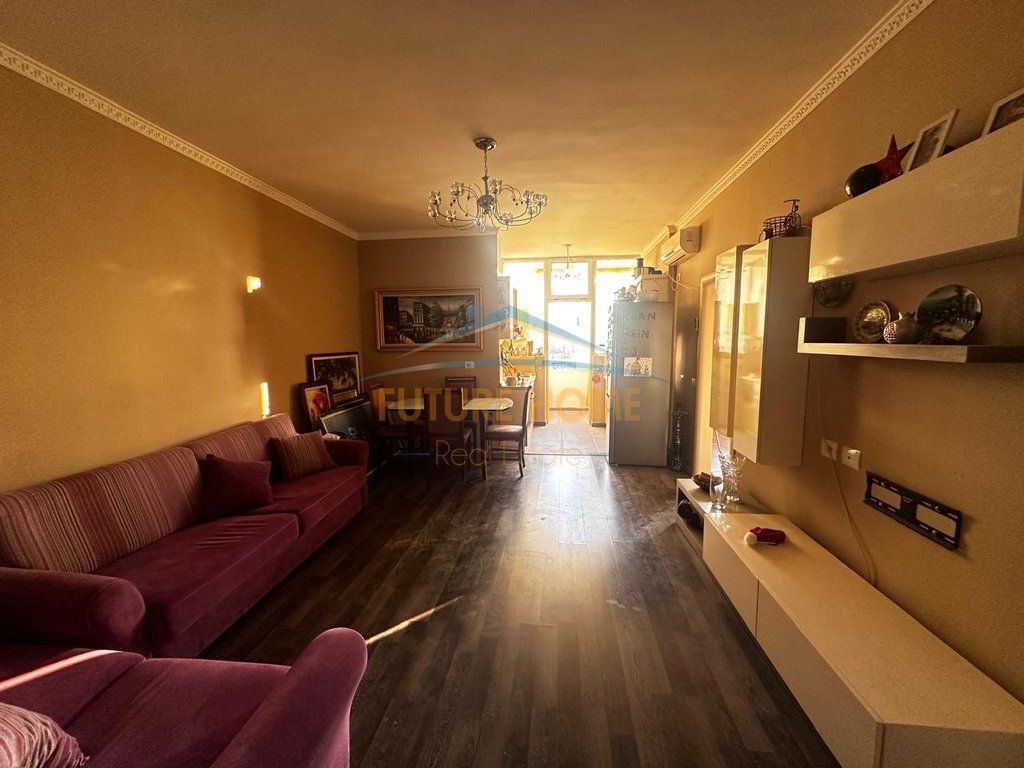 Rent, Apartment 2+1, Fresku, Tirana. 450 €, Prestige54646