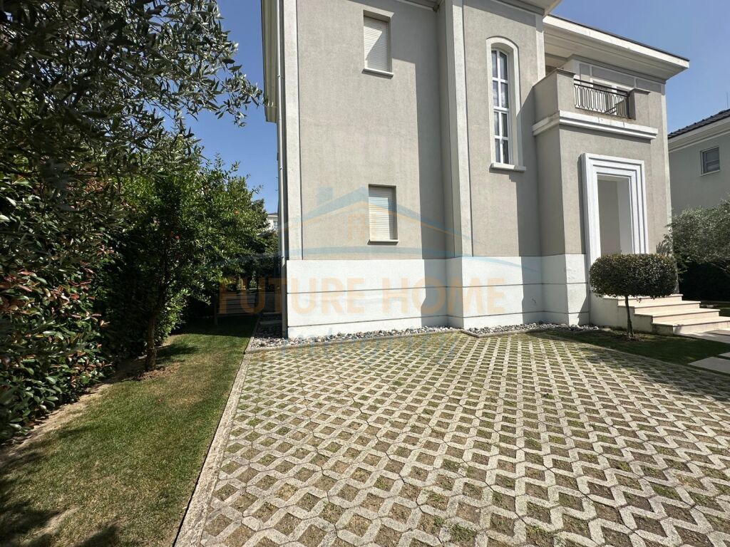Qera, Vilë, Rolling Hill Residence, Tiranë .