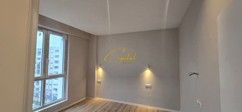 OFFICE FOR RENT 60 M2 PARIS COMMUNE 700 EURO