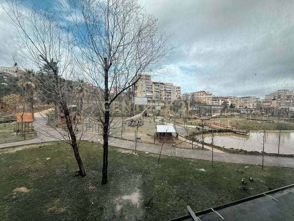 2+1 APARTMENT NEAR THE ZOOLOGICAL GARDEN FOR RENT