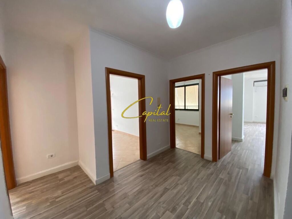 UFFICIO IN AFFITTO 143 M2 BLV JEAN D'ARC 1.500 EURO