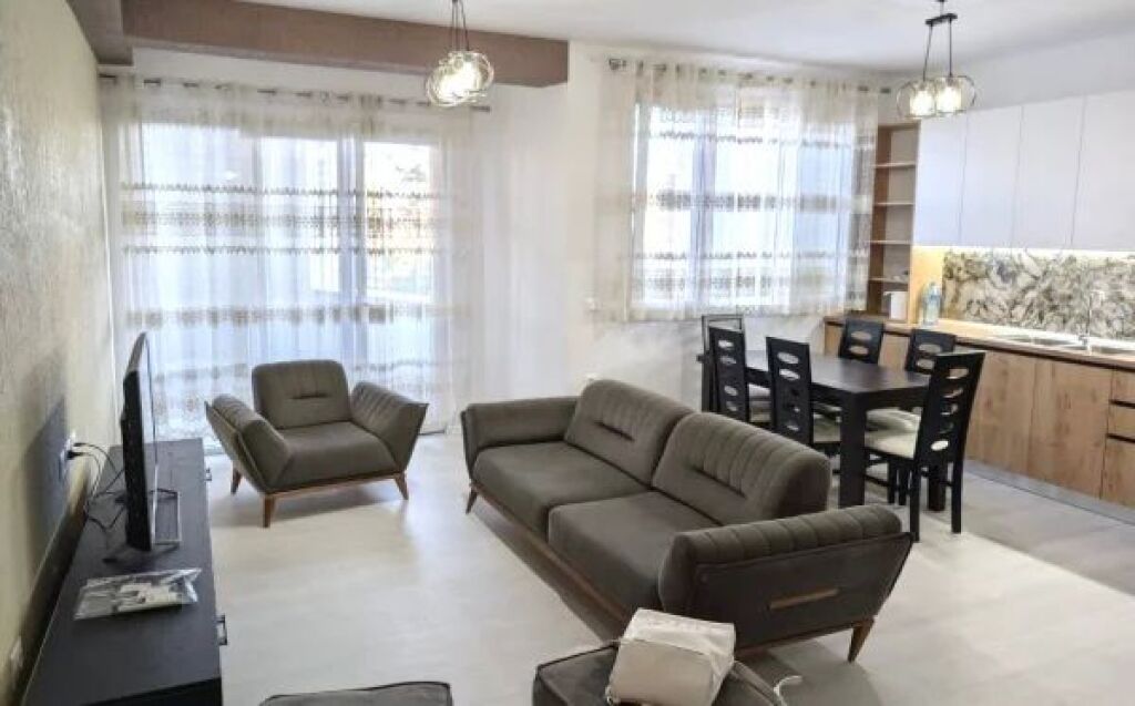 In affitto: 2+1 +1 Posto auto Ex campo di aviazione (River Residence - Vicino ai vicoli) - 65.000 Lek - Palazzo anno 2025 - 100m² - Residenza moderna e sicura️
