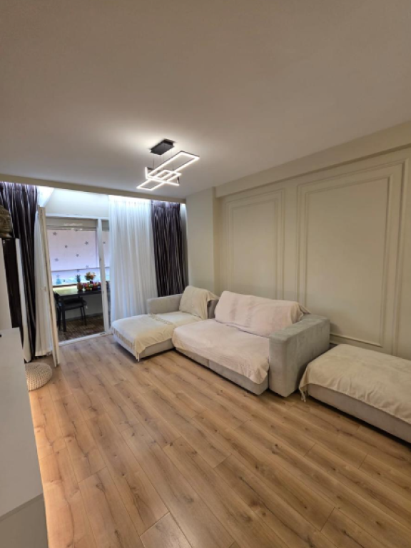 Appartamento 2+1 in Vendita – Komuna e Parisit