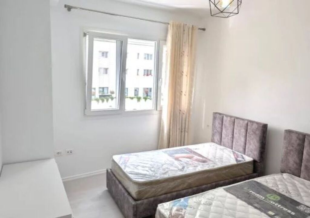 In affitto: 2+1 +1 Posto auto Ex campo di aviazione (River Residence - Vicino ai vicoli) - 65.000 Lek - Palazzo anno 2025 - 100m² - Residenza moderna e sicura️