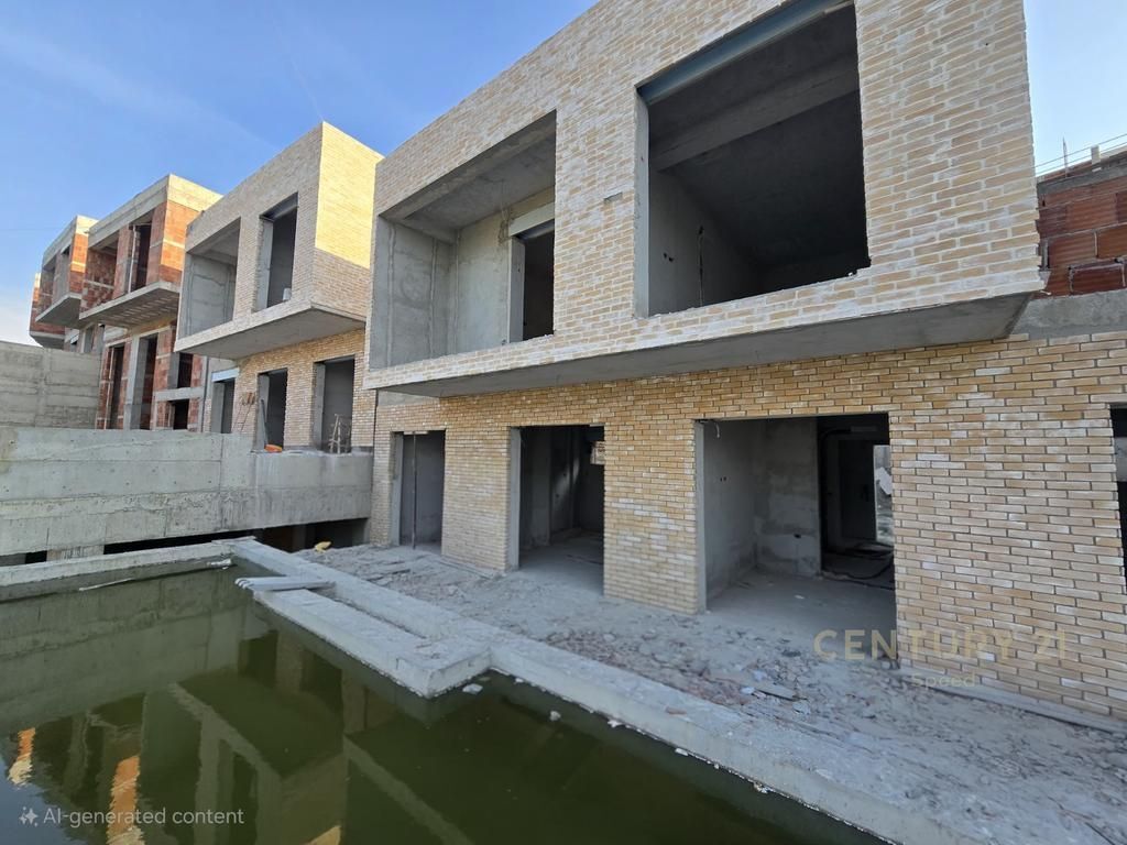 WE SELL A VILLA WITH A SWIMMING POOL WITH LAKE VIEW! 450,000 € Total Area 313m2