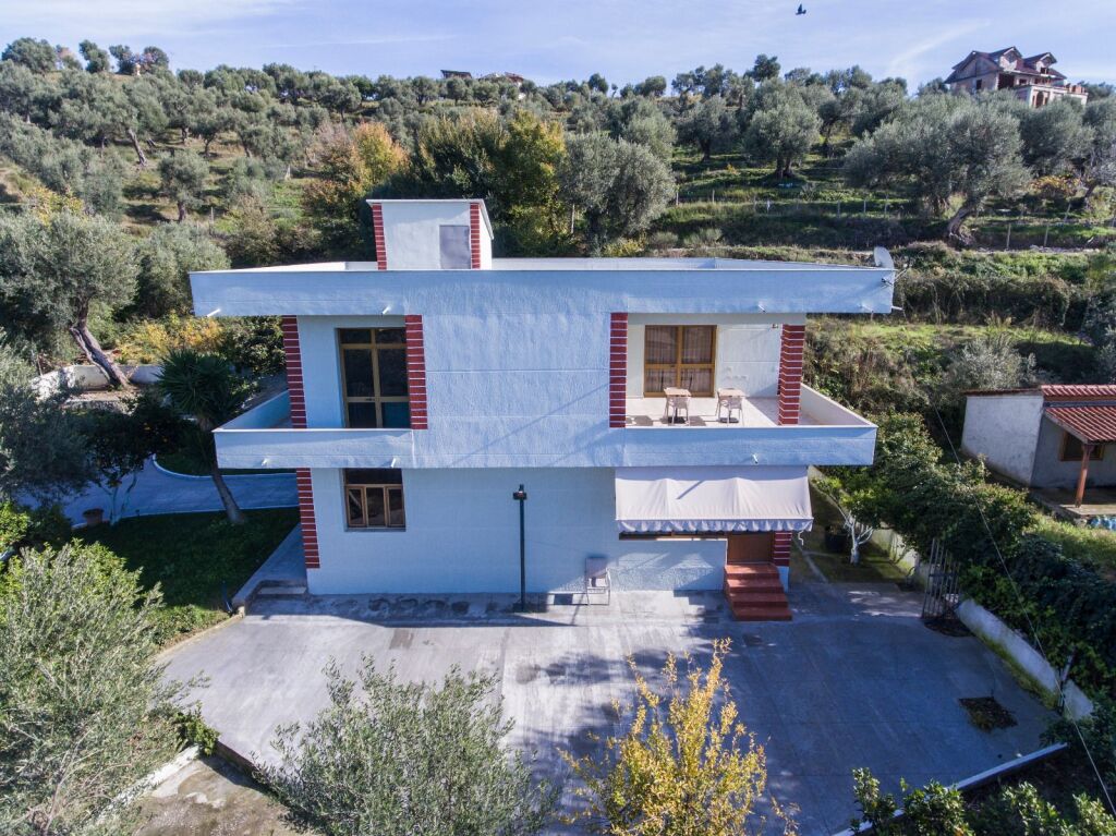 vile 2 kateshe per shitje ne vlore
