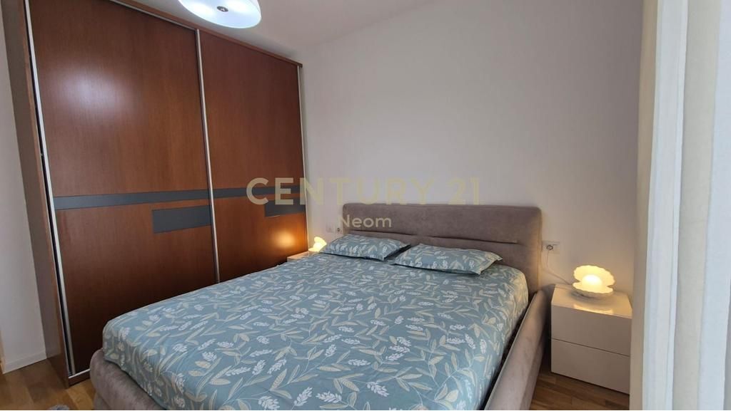 Apartment 2+1+2 for rent, with balcony and fantastic view of the Lake and the Botanical Garden