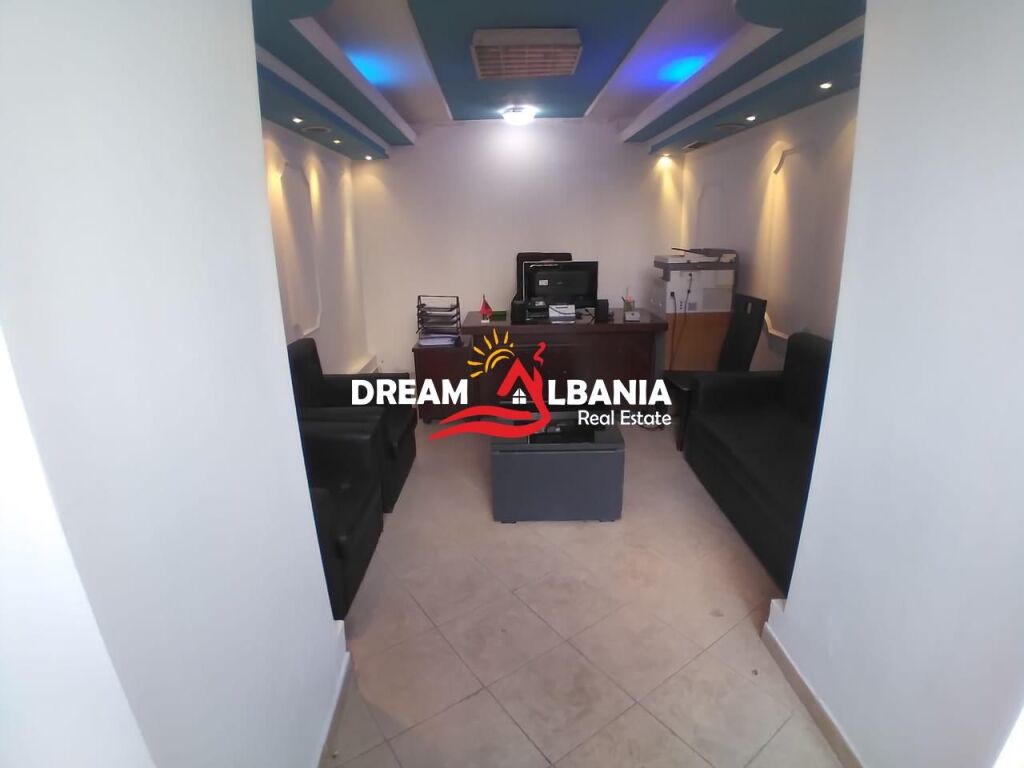 Shop for sale on Durres Street, near Hotel Colosseo, Tirana (ID 4171223)