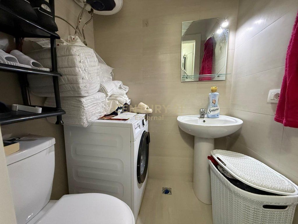 Jepet me Qira Apartament 2+1+2 + post parkimi ne Ali Dem