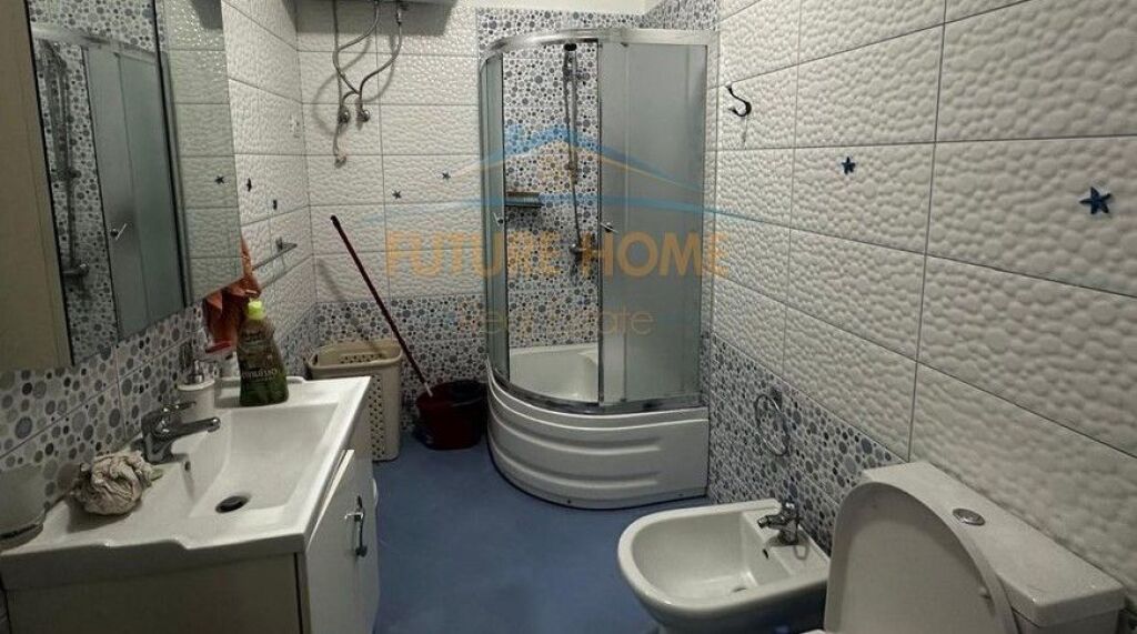 Qera, Apartament 2+1, Fresku, Tiranë