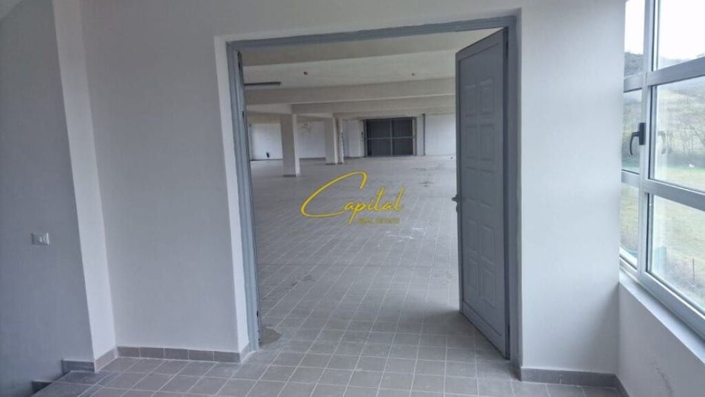 WAREHOUSE FOR RENT 720 M2 PRUSHI STREET 2,200 EURO