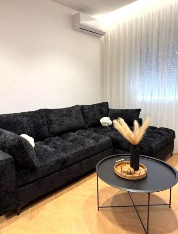 Jepet me Qera Apartament 1+1 Luxury Liqeni Artificial,
