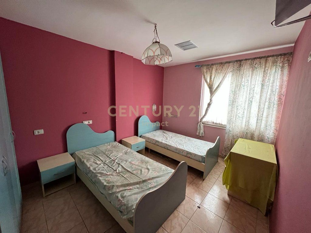 SUPER DUPLEX IN VENDITA CON VERANDA A KODRA E DIELLIT