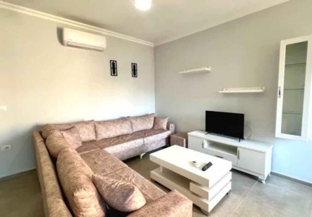 AFFITTASI APPARTAMENTO 1+1 📍 Ali Dem – Via Pasho Hysa 🏢 4° piano (su 5) 📐 Superficie totale 80 m²  💶 Prezzo 430€ / mese