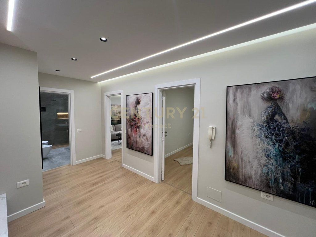 SHITET APARTAMENT 2+1+2