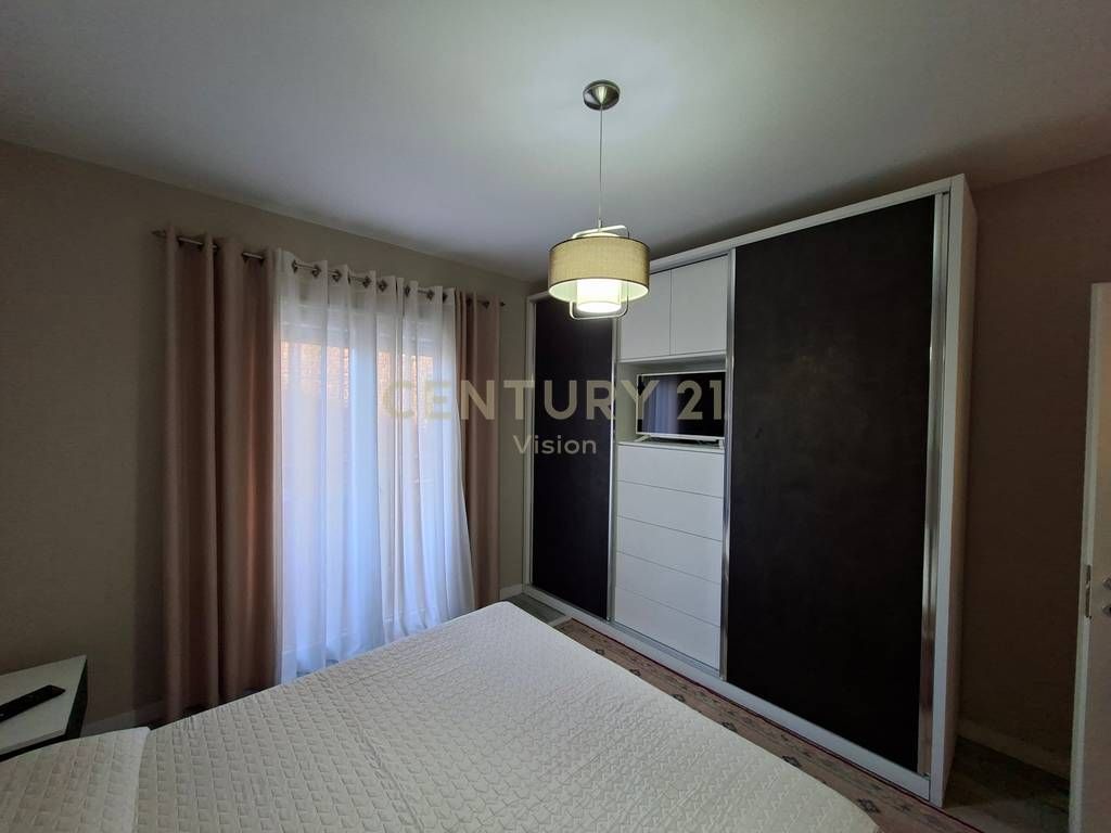 APARTAMENT 2+1+2 PER SHITJE TEK RESTORANT TRADITA NE SHKODER