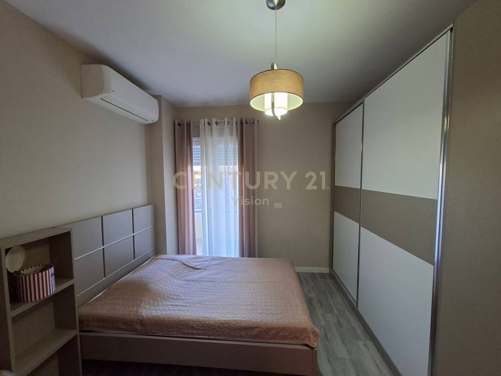 APARTAMENT 2+1+2 PER SHITJE TEK RESTORANT TRADITA NE SHKODER