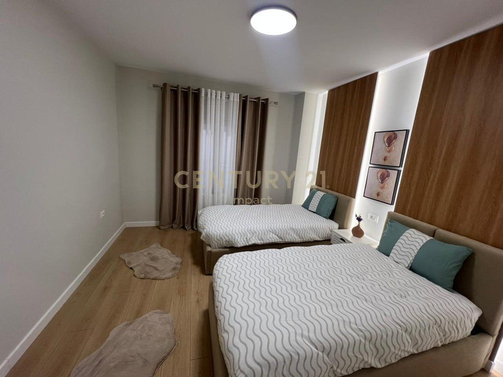 SHITET APARTAMENT 2+1+2